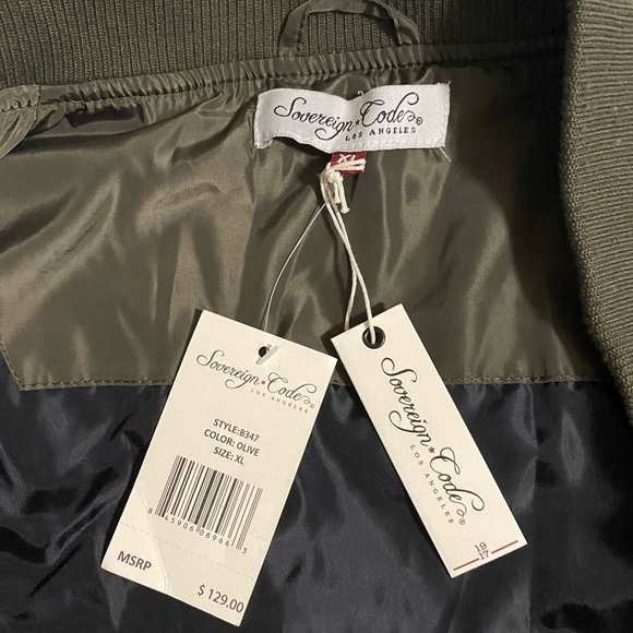 NWT Men’s Sovereign Code Quilted Bomber - Picture 5 of 5